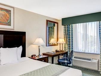 Hillcrest Hotel Near Jfk Airtrain Nova York Exterior foto