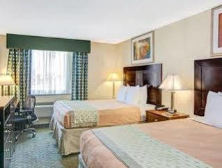 Hillcrest Hotel Near Jfk Airtrain Nova York Exterior foto