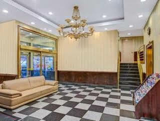 Hillcrest Hotel Near Jfk Airtrain Nova York Exterior foto