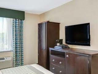 Hillcrest Hotel Near Jfk Airtrain Nova York Exterior foto